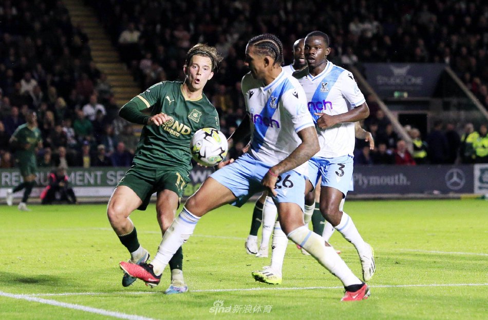 他为克里斯 他为克里斯