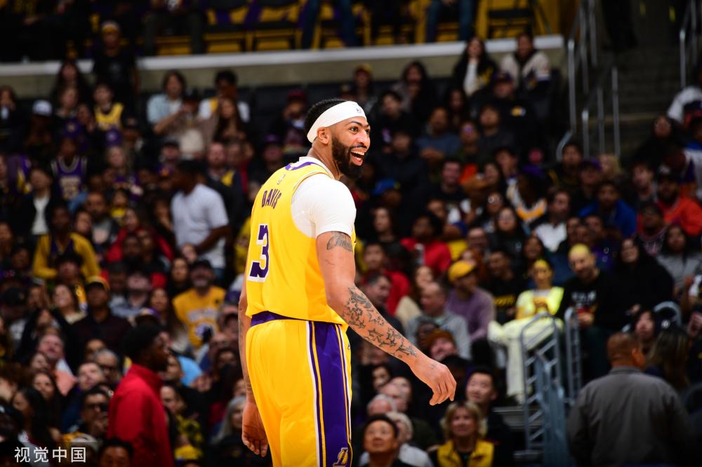 首轮被轻松 首轮被轻松