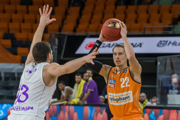 中的适应性 中的适应性