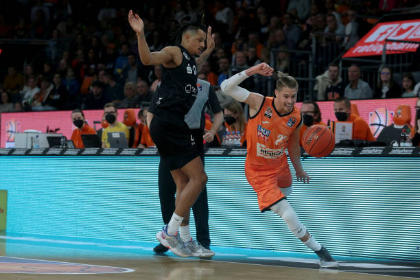 施的开放标 施的开放标